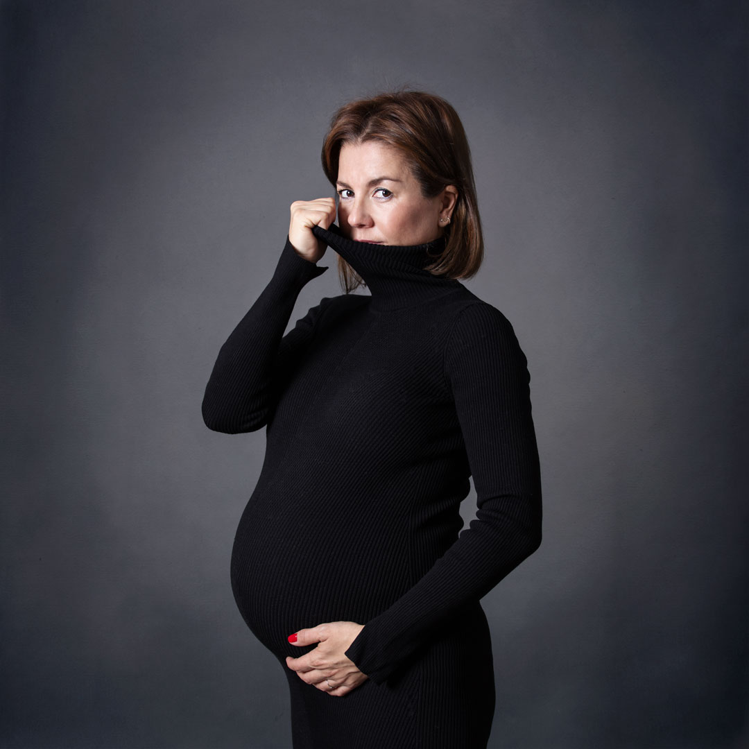 Sesión fotos Embarazada estudio fotográfico Marina de Oteo