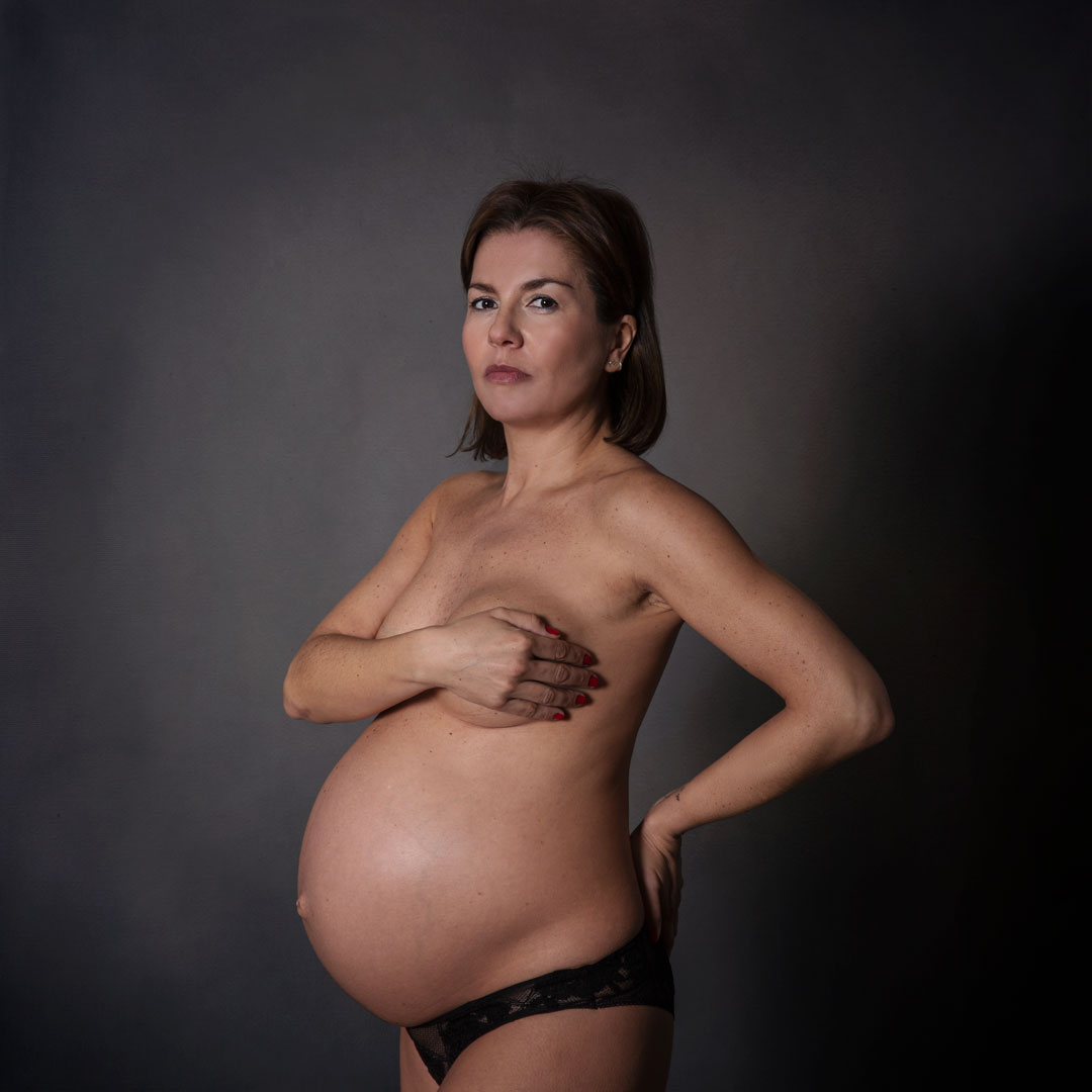 Sesión fotos Embarazada estudio fotográfico Marina de Oteo