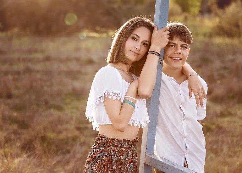 Sesion de fotos de jovenes hermanos Marina de Oteo