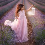 Sesion de fotos fine art infantil campos de lavanda Marina de Oteo
